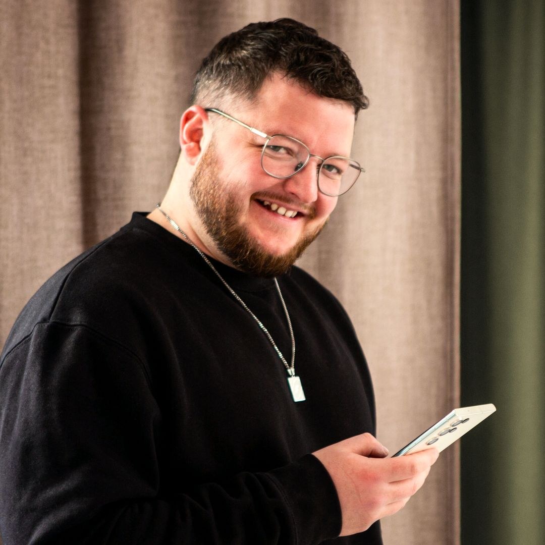 Portrait of @yespar